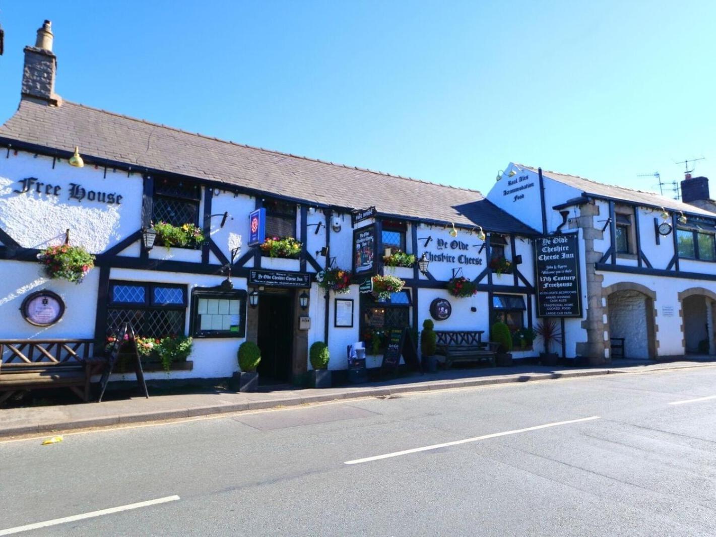 Ye Olde Cheshire Cheese Inn Castleton  Dış mekan fotoğraf