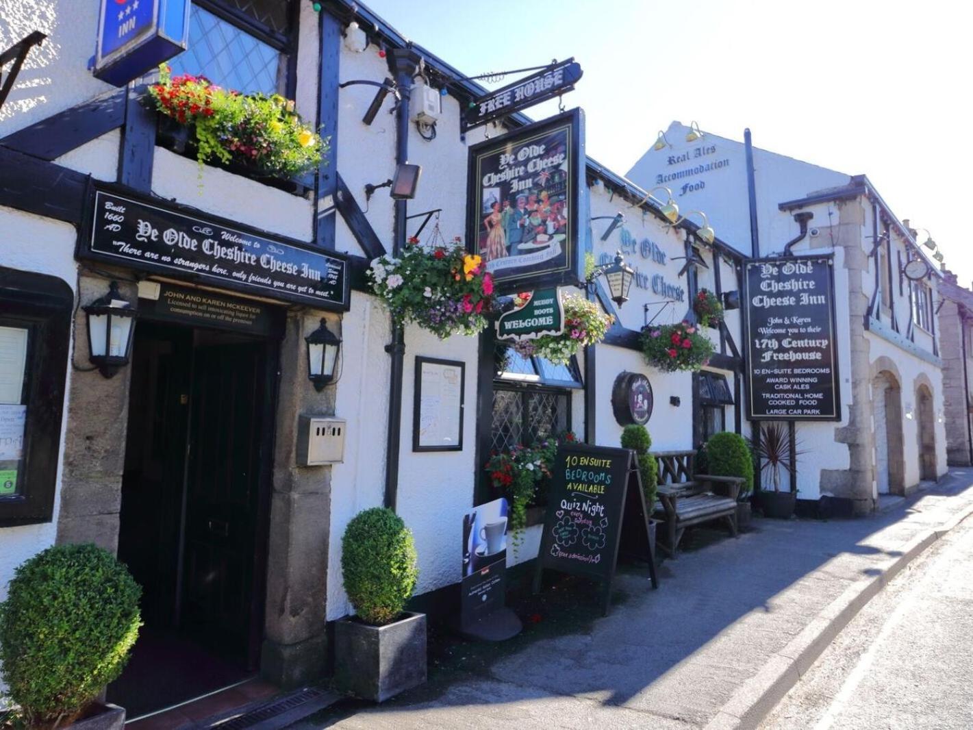 Ye Olde Cheshire Cheese Inn Castleton  Dış mekan fotoğraf